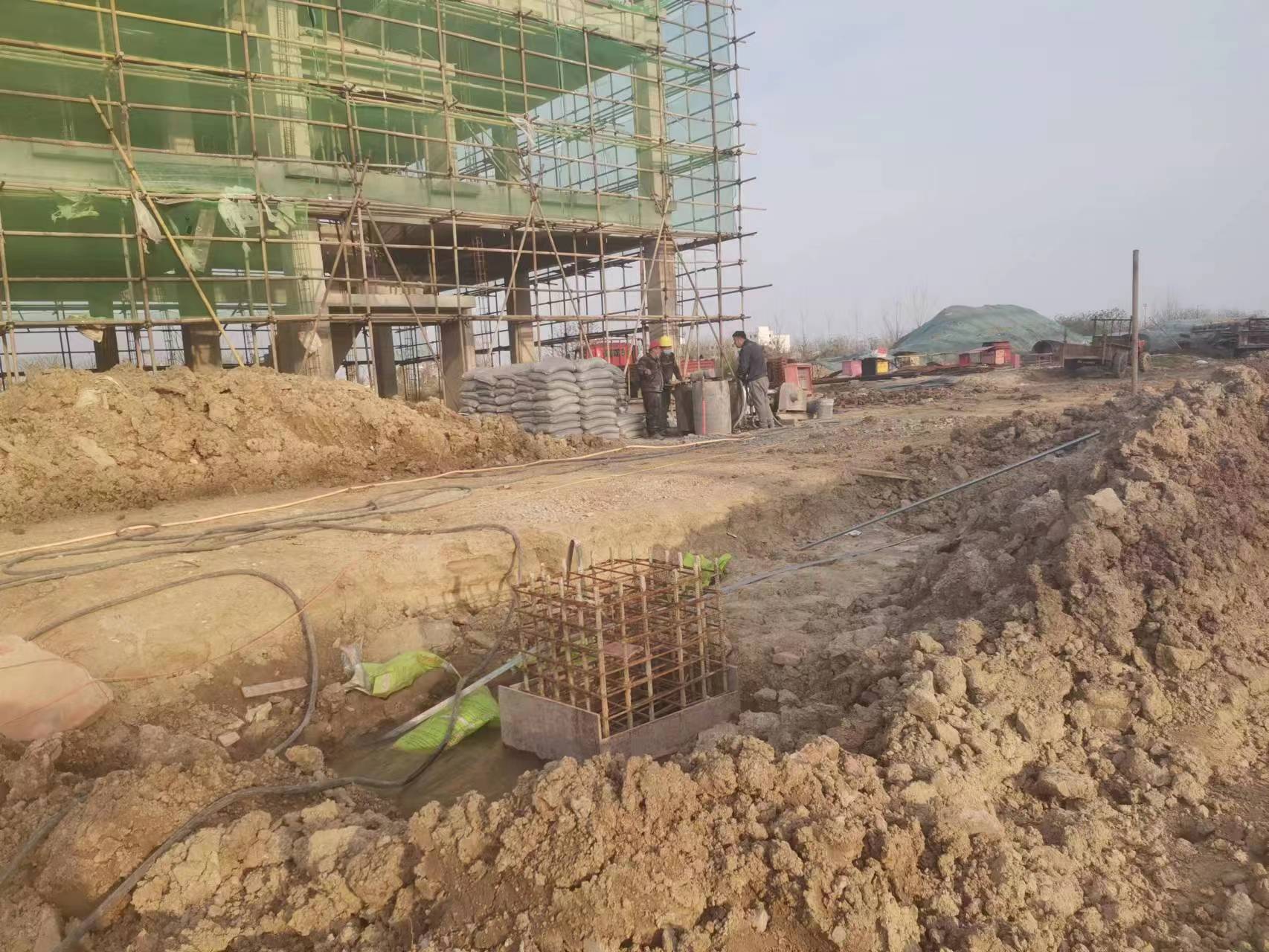 洞口当桥梁出现裂缝的时候应该及时加固修补